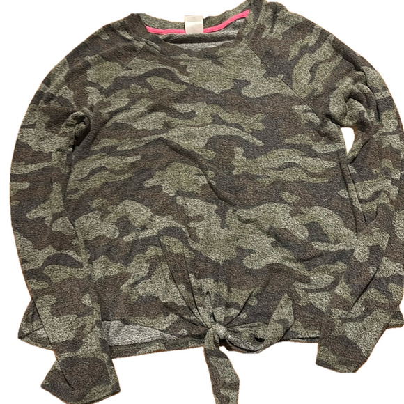 No Boundaries size medium woman’s camouflage long sleeve shirt- green and brown - Picture 1 of 4